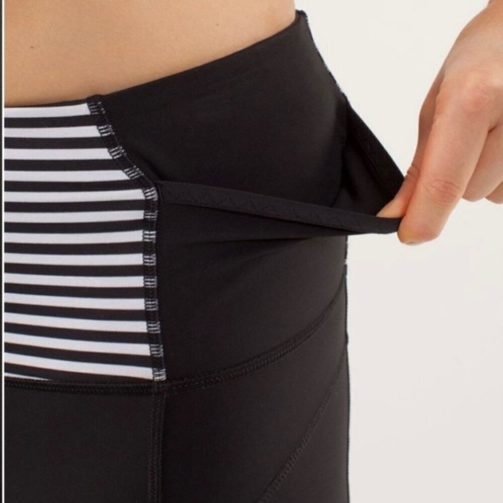 Lululemon Run: Ice Queen PantBlack / Classic Stripe Black White / Black size 4 - Picture 7 of 16